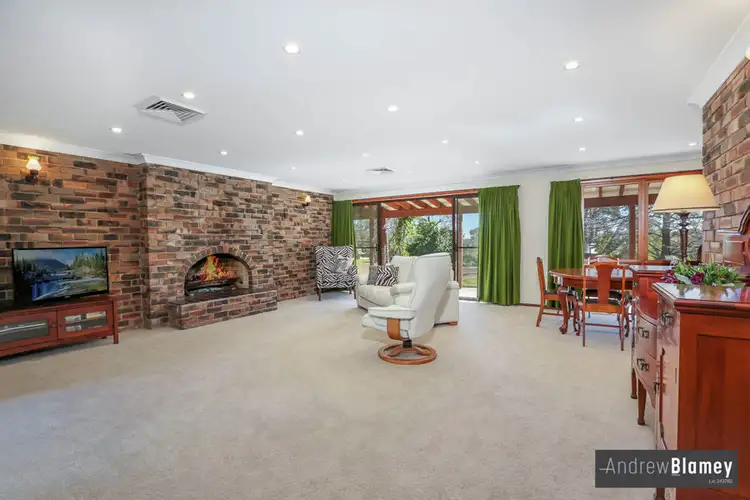 6 Raym Road, Kenthurst NSW 2156