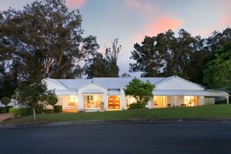 11 Parklane Terrace, Brookfield QLD 4069