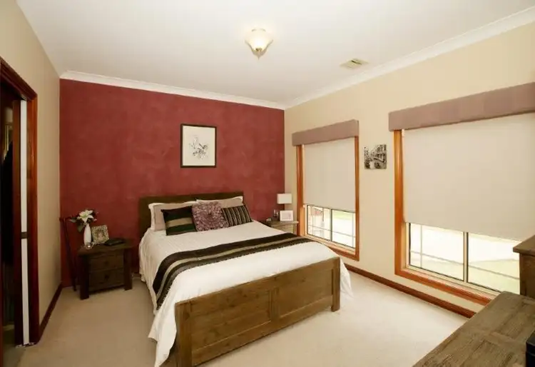 Third view of Homely house listing, 6 Minya Place, Glenfield Park, Wagga Wagga NSW 2650