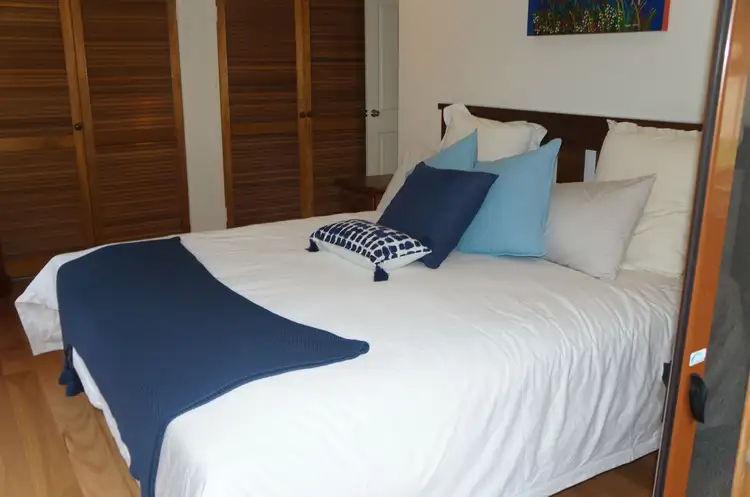 Sixth view of Homely house listing, 6 Logan Court, Mount Ommaney QLD 4074
