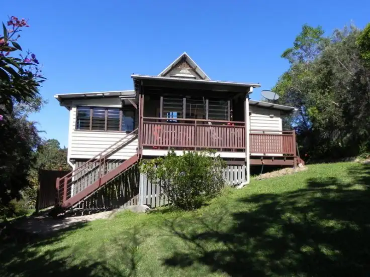 21 Pinewood Circuit, Maleny QLD 4552