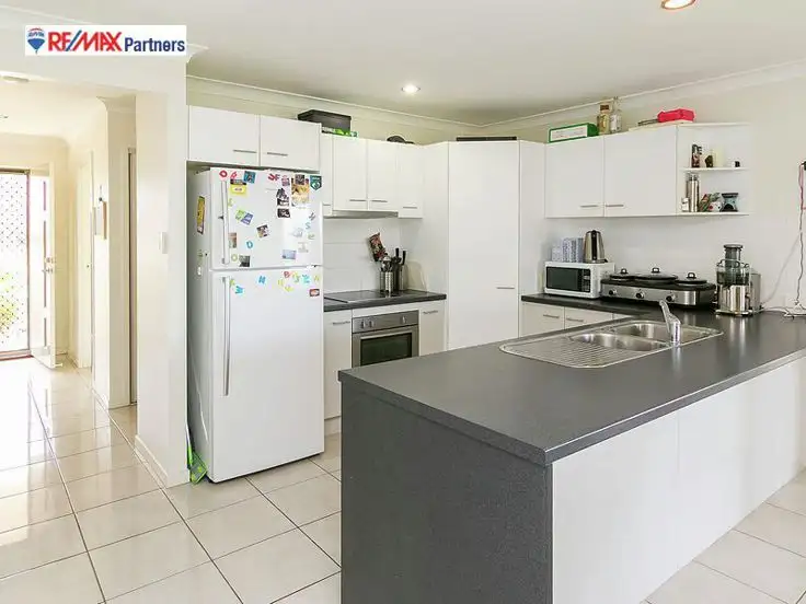 11 Parklink Avenue East, Wondunna QLD 4655