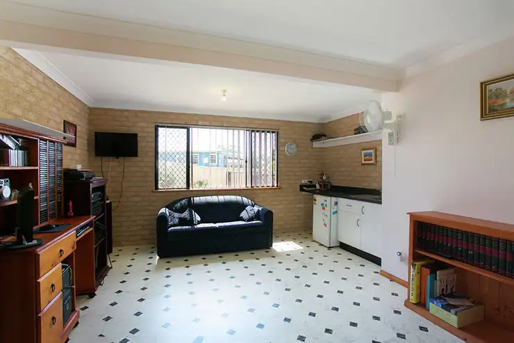 Sixth view of Homely house listing, 6 Clarke Close, Hyland Park NSW 2448