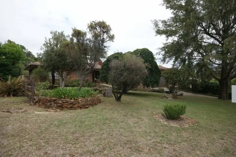 10 Sunset Avenue, Armidale NSW 2350