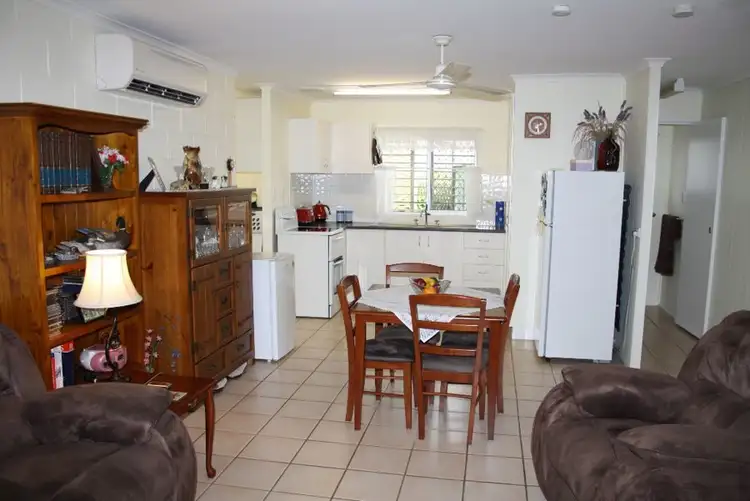Second view of Homely house listing, 2/211 Albert Street, Maryborough QLD 4650