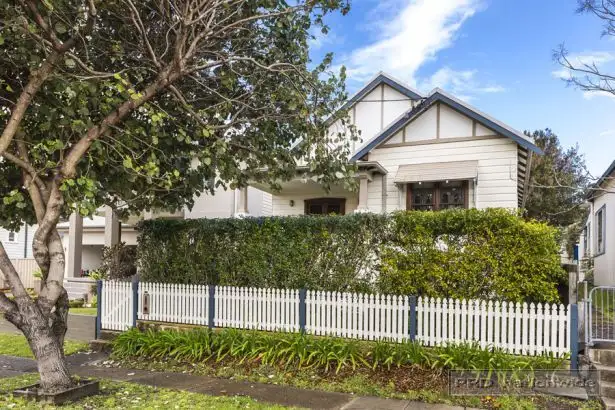 8 Clarence Road, New Lambton NSW 2305