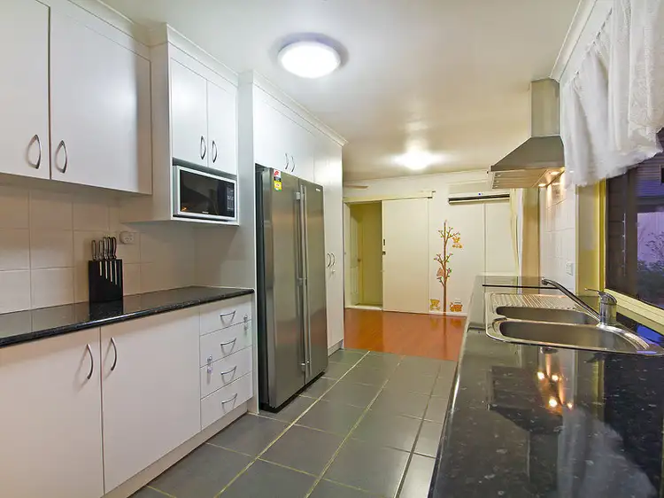 44 Federation Drive, Hillcrest QLD 4118