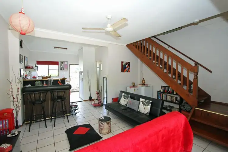 4/445 Esplanade, Torquay QLD 4655