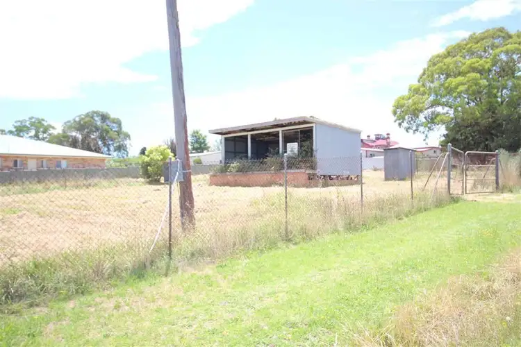 35 Scott Street, Tenterfield NSW 2372