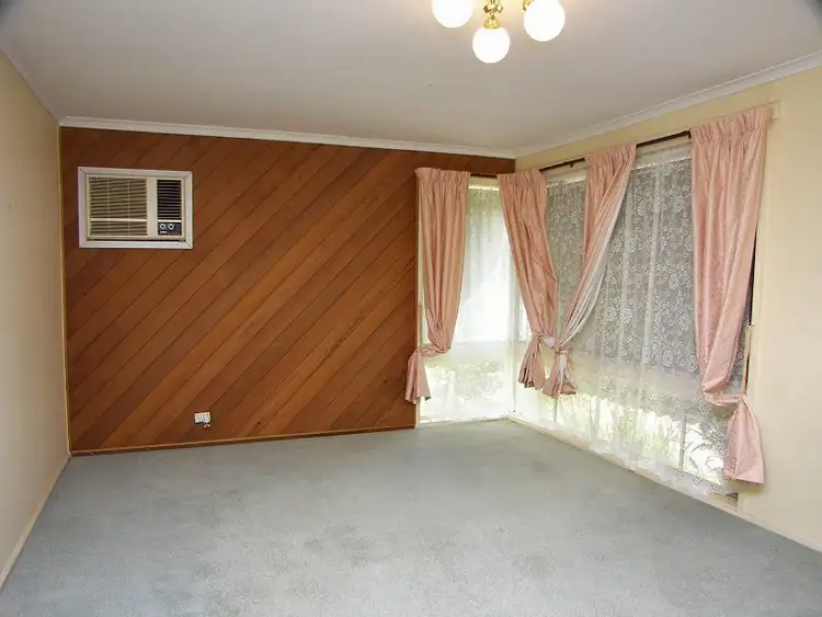 Second view of Homely house listing, 6 Banksia Place, Melton West VIC 3337