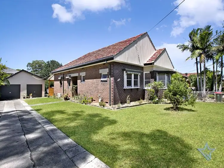 423 Blaxland Rd, Denistone East NSW 2112