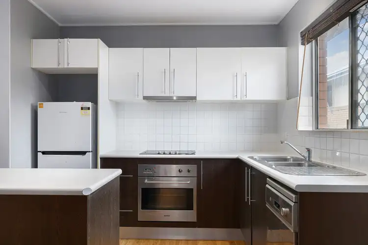 4/67 Thomas Street, Greenslopes QLD 4120