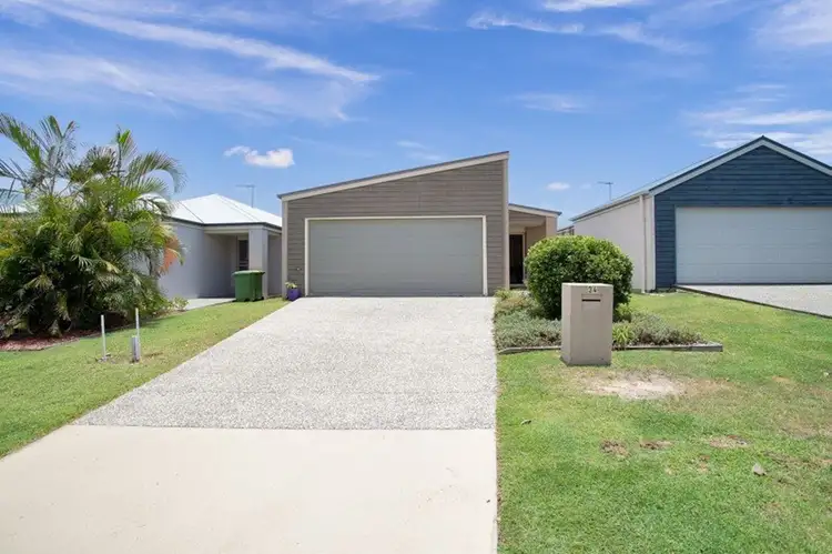 34 Trinity Parade, Blacks Beach QLD 4740