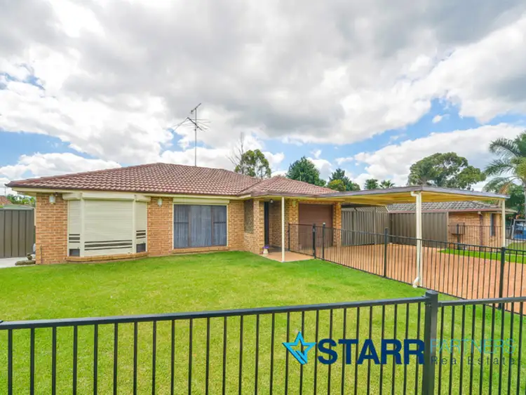 80 Hamlet Crescent, Rosemeadow NSW 2560