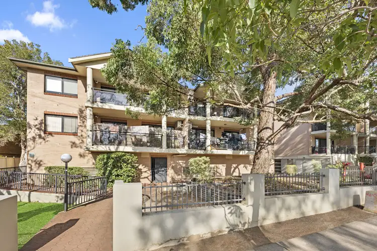 18/8-12 Alexandra Avenue, Westmead NSW 2145