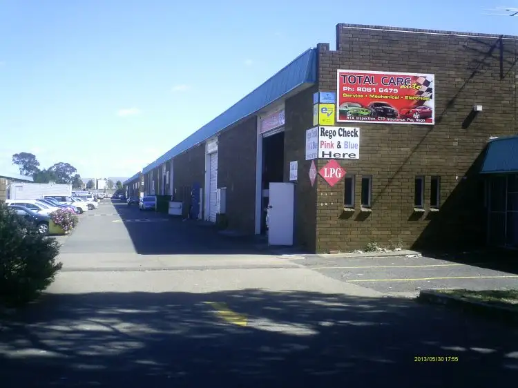 24/7 Lyn Parade, Prestons NSW 2170