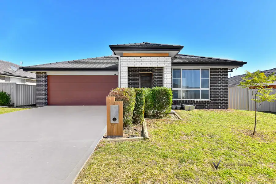 Main view of Homely house listing, 7 Explorers Way Westdale, Tamworth NSW 2340