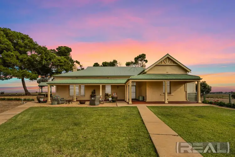 145 Ronan Road, Hamley Bridge SA 5401