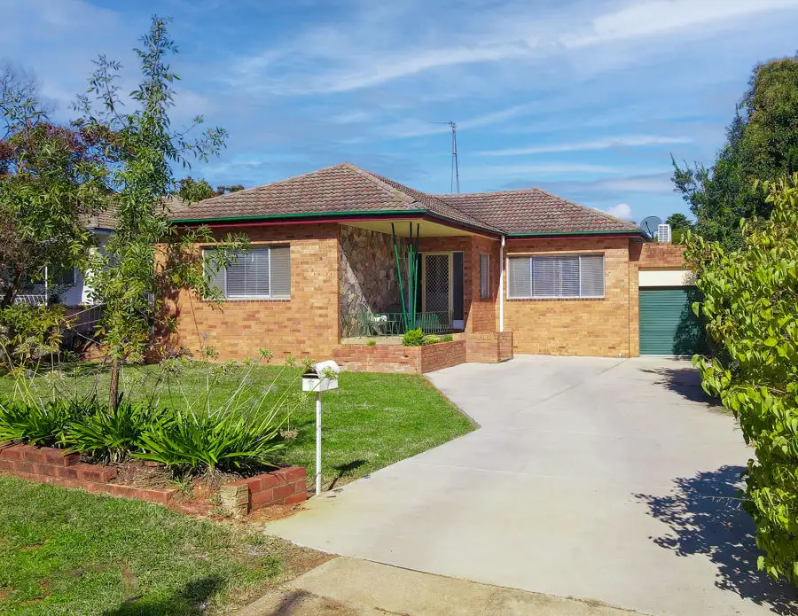 Main view of Homely house listing, 8 BELTANA AVENUE, Mount Austin NSW 2650