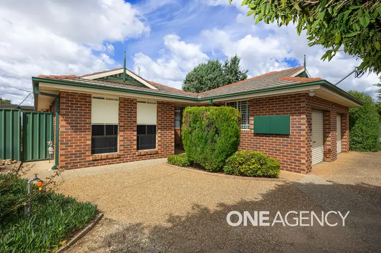 Main view of Homely villa listing, 1/257A LAKE ALBERT ROAD, Kooringal NSW 2650