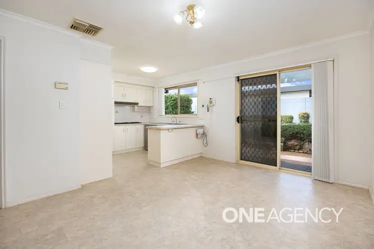 Third view of Homely villa listing, 1/257A LAKE ALBERT ROAD, Kooringal NSW 2650