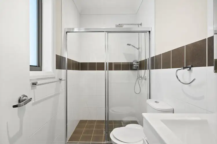 Fifth view of Homely villa listing, 5/17 Fox Hills Crescent, Prospect NSW 2148