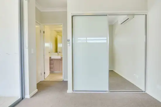 Third view of Homely apartment listing, 201/37 Connor Street, Kangaroo Point QLD 4169