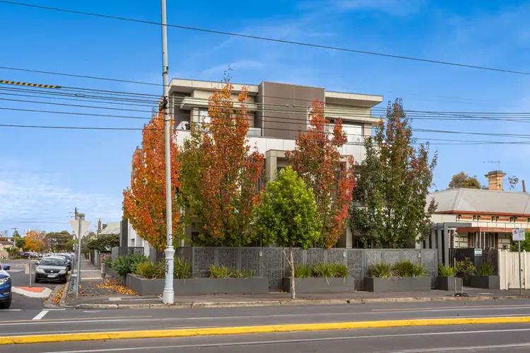 2/156 Moreland Road, Brunswick VIC 3056