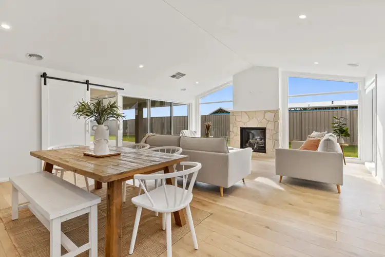 Sixth view of Homely house listing, 39 VALENCIA DRIVE, Gobbagombalin NSW 2650