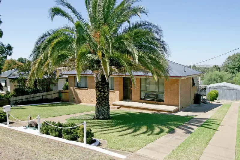 Main view of Homely house listing, 4 Knight St, Junee NSW 2663