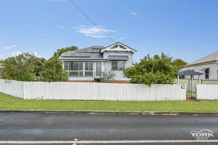 2 Aland Street, South Toowoomba QLD 4350