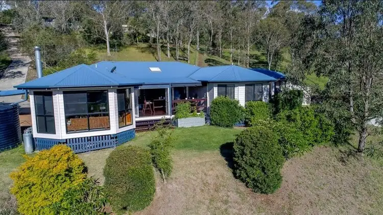 13 Hillview Court, Top Camp QLD 4350