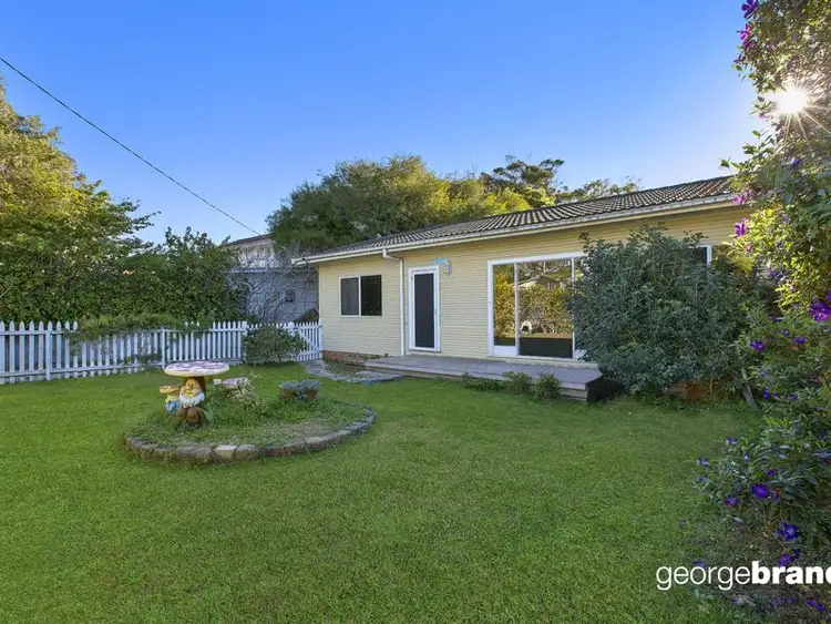 39 Lakin Street, Bateau Bay NSW 2261