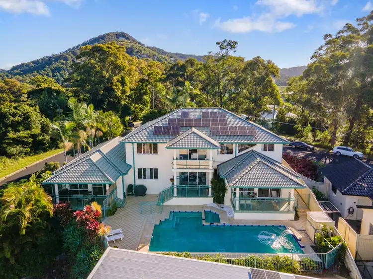 1 Breakers Way, Korora NSW 2450