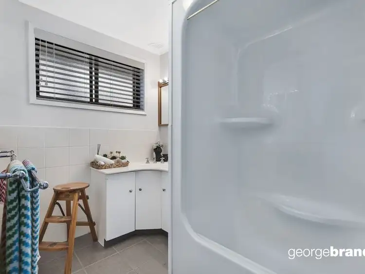 Seventh view of Homely house listing, 37 Judith Anne Drive, Berkeley Vale NSW 2261