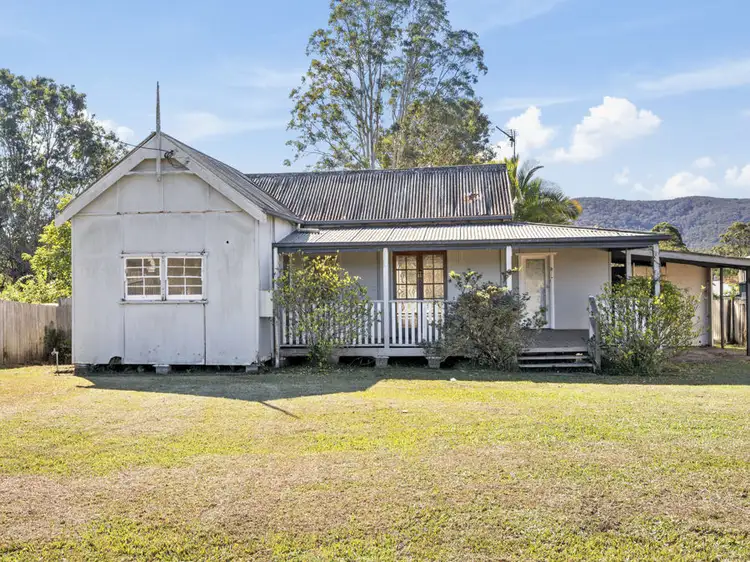 6 Grafton Street, Nana Glen NSW 2450