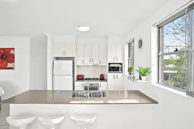 Second view of Homely unit listing, 6/2 Mountford Avenue, Guildford NSW 2161