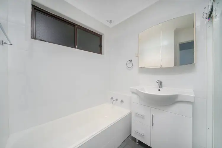 Fifth view of Homely villa listing, 1/166 Oxford Road, Ingleburn NSW 2565
