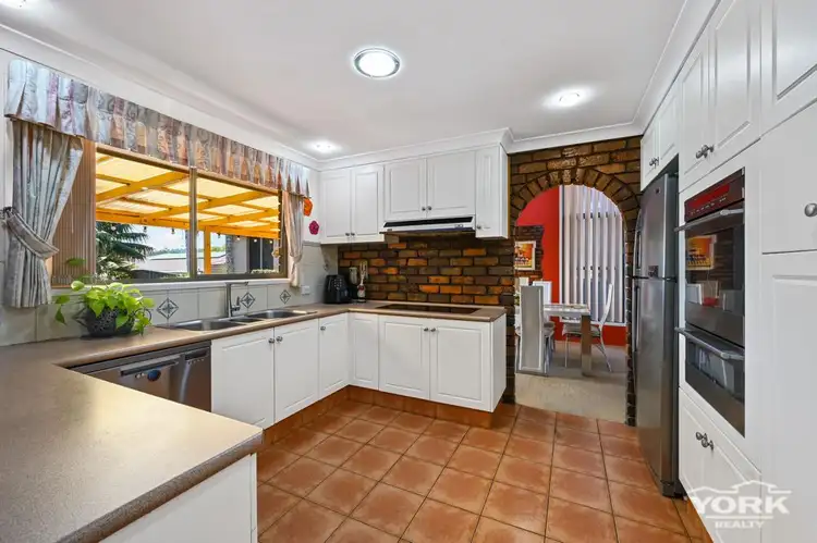 Fourth view of Homely house listing, 17 Oak Court, Rangeville QLD 4350
