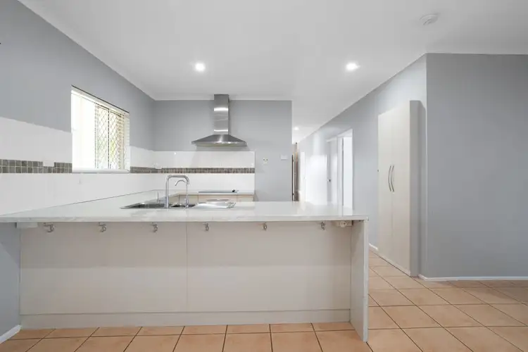 Fifth view of Homely house listing, 2 Denise Court, Beaconsfield QLD 4740