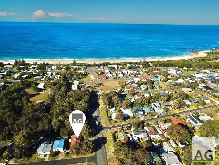 Second view of Homely villa listing, 2/10 Diamond Drive, Diamond Beach NSW 2430