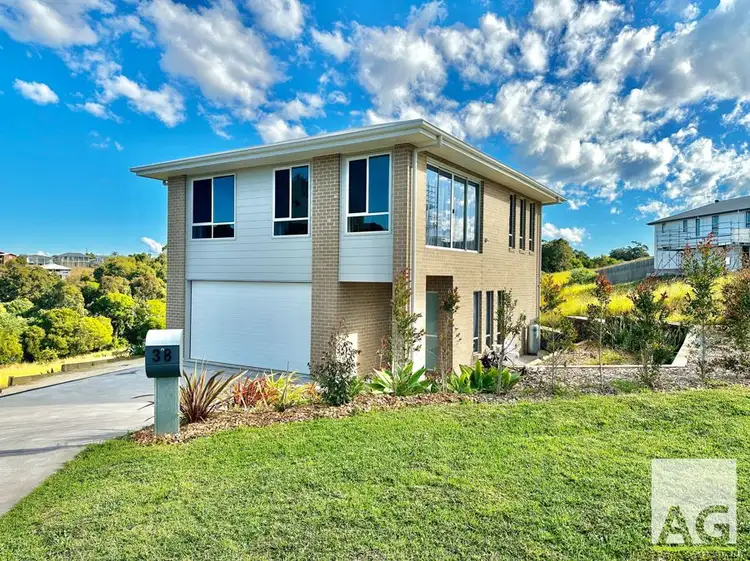 38 Scarborough Circuit, Red Head NSW 2430