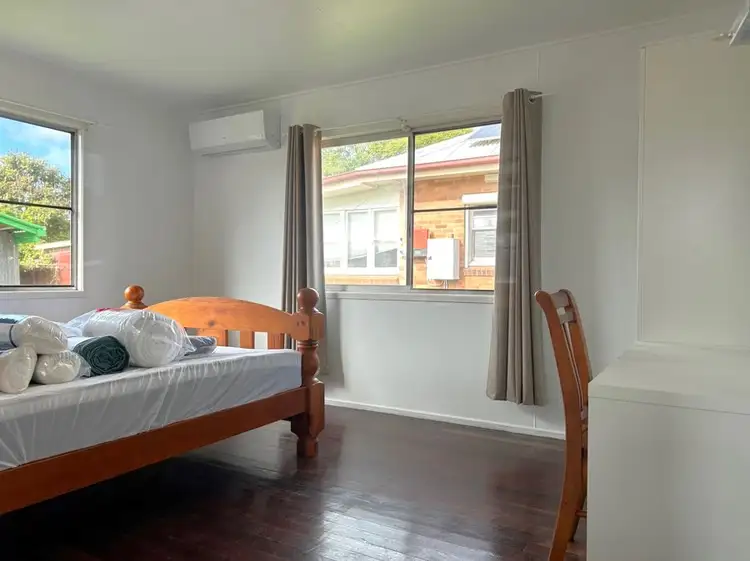 Room 2/8 Ranfurly Street, Newtown QLD 4350