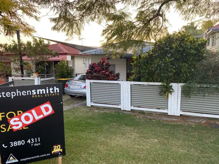 25a Victoria Avenue, Woody Point QLD 4019