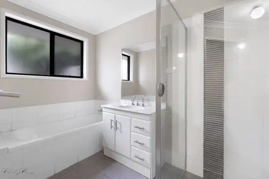 Sixth view of Homely house listing, 1/10 Falcon Drive, Tamworth NSW 2340