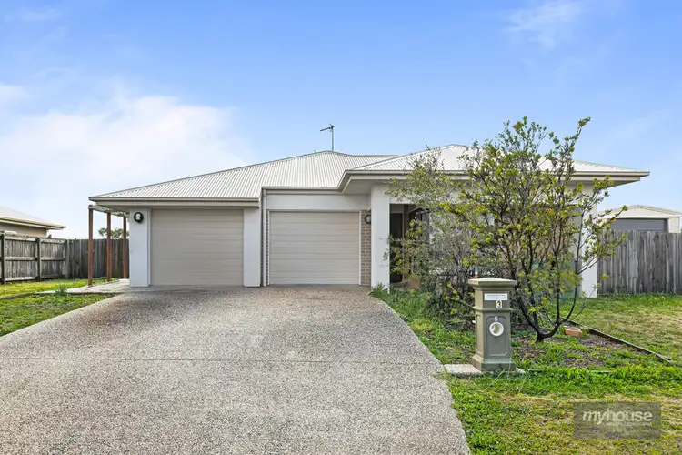 33 Mia Street, Wyreema QLD 4352