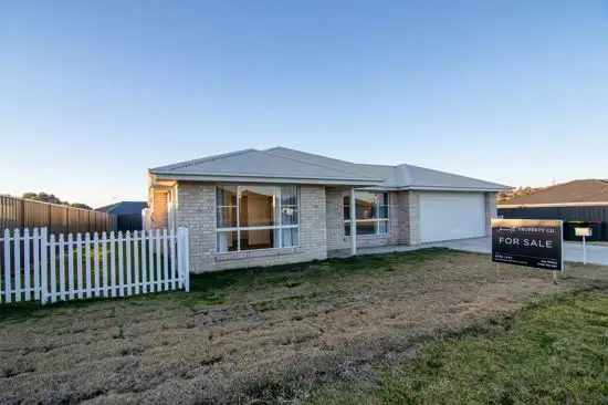 Main view of Homely house listing, 4 Grand Meadows Drive, Tamworth NSW 2340