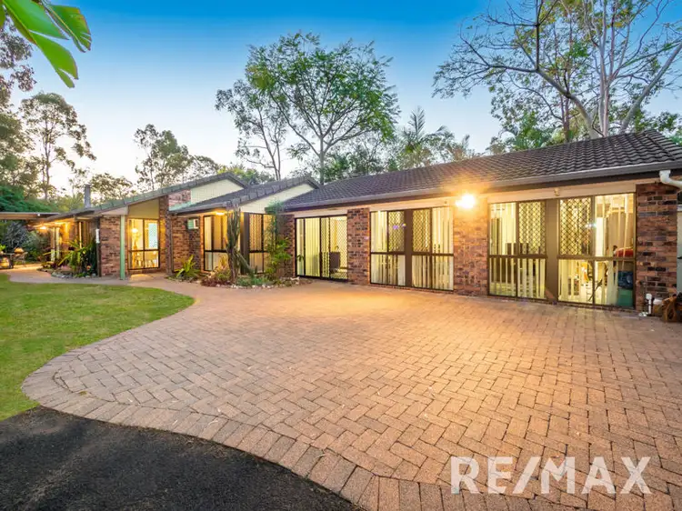 2 Lambert Court, Eatons Hill QLD 4037