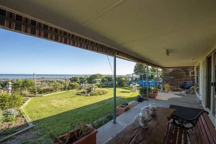 31 Kerley Street, Port Broughton SA 5522