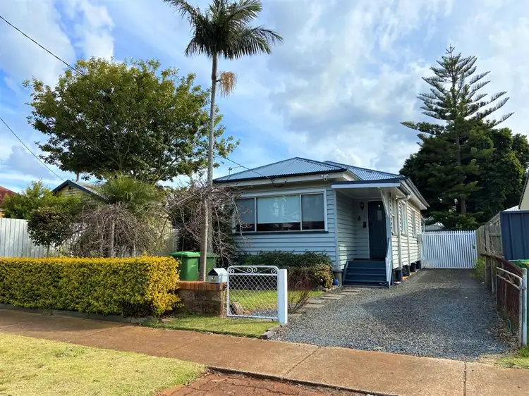 1 Bothwell Street, Newtown QLD 4350
